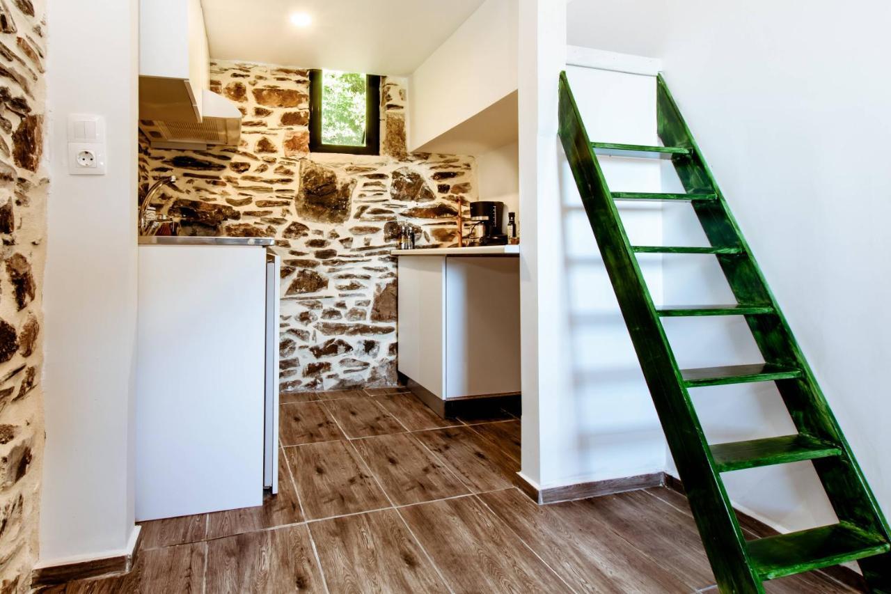 Traditional Apartments Elafos เอลาโฟนีซี ภายนอก รูปภาพ