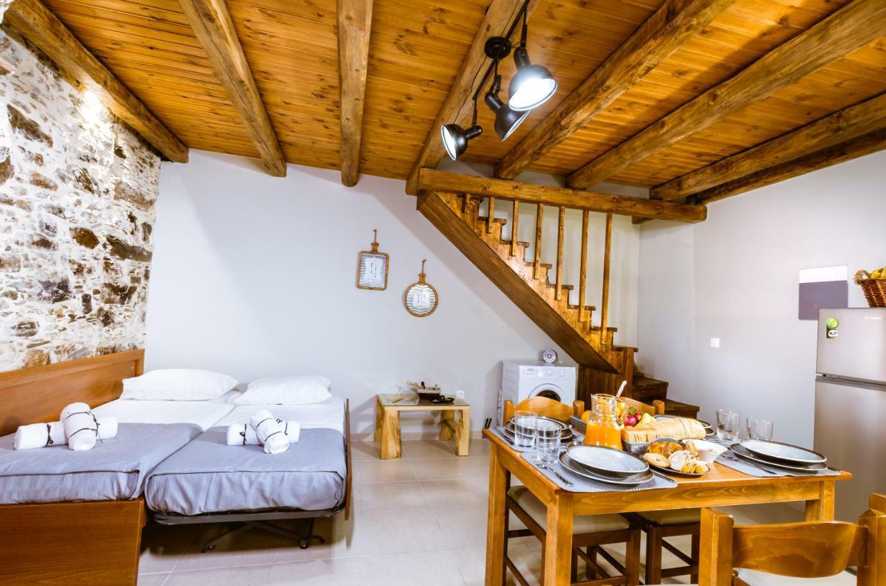 Traditional Apartments Elafos เอลาโฟนีซี ภายนอก รูปภาพ