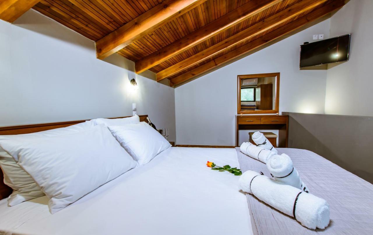 Traditional Apartments Elafos เอลาโฟนีซี ภายนอก รูปภาพ